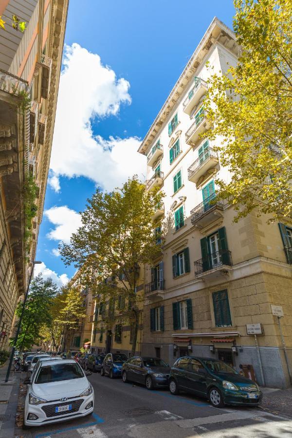 Casa Fiorita Apartment เนเปิลส์ ภายนอก รูปภาพ
